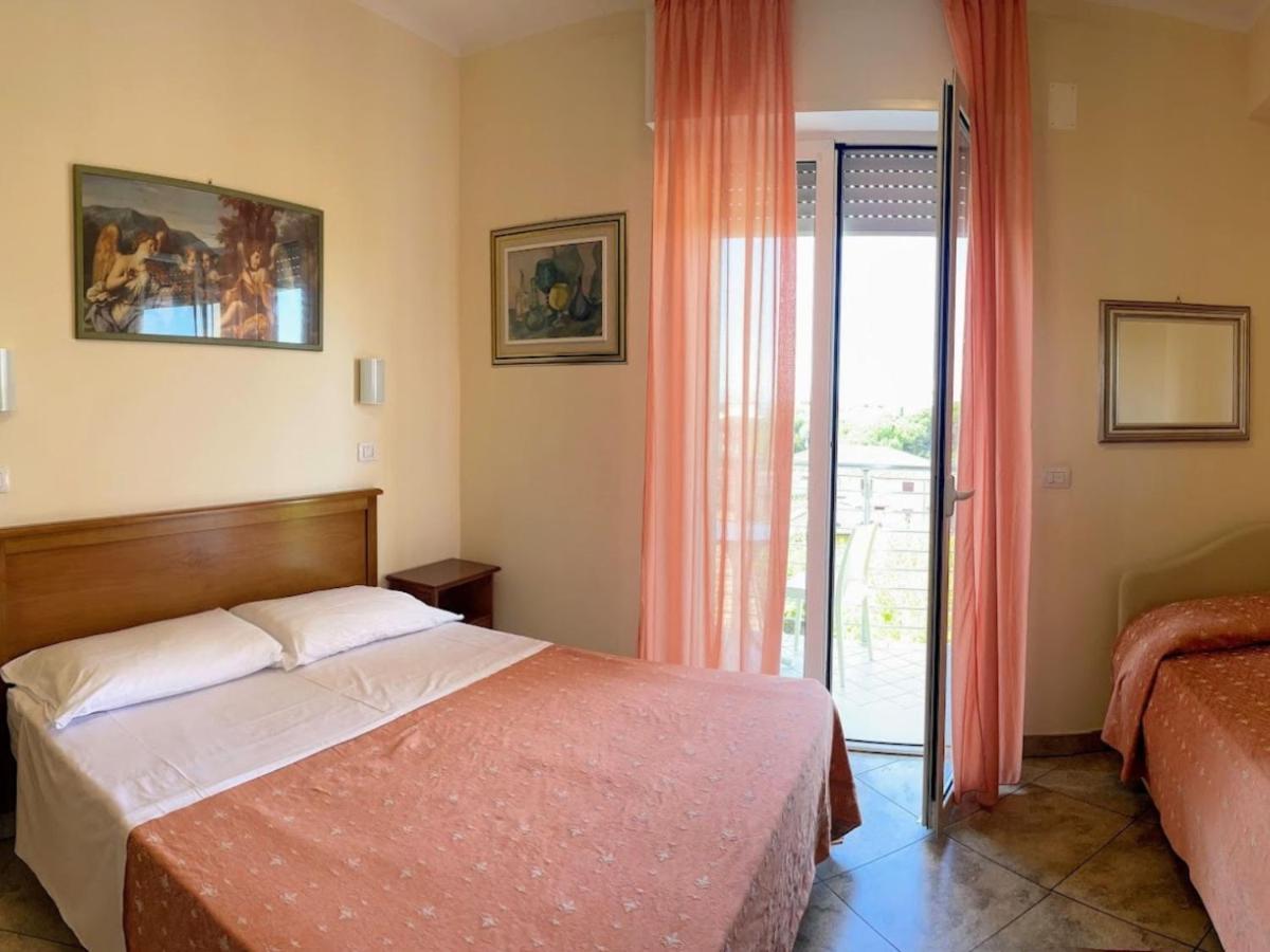 Hotel Franca Milano Marittima Exterior foto