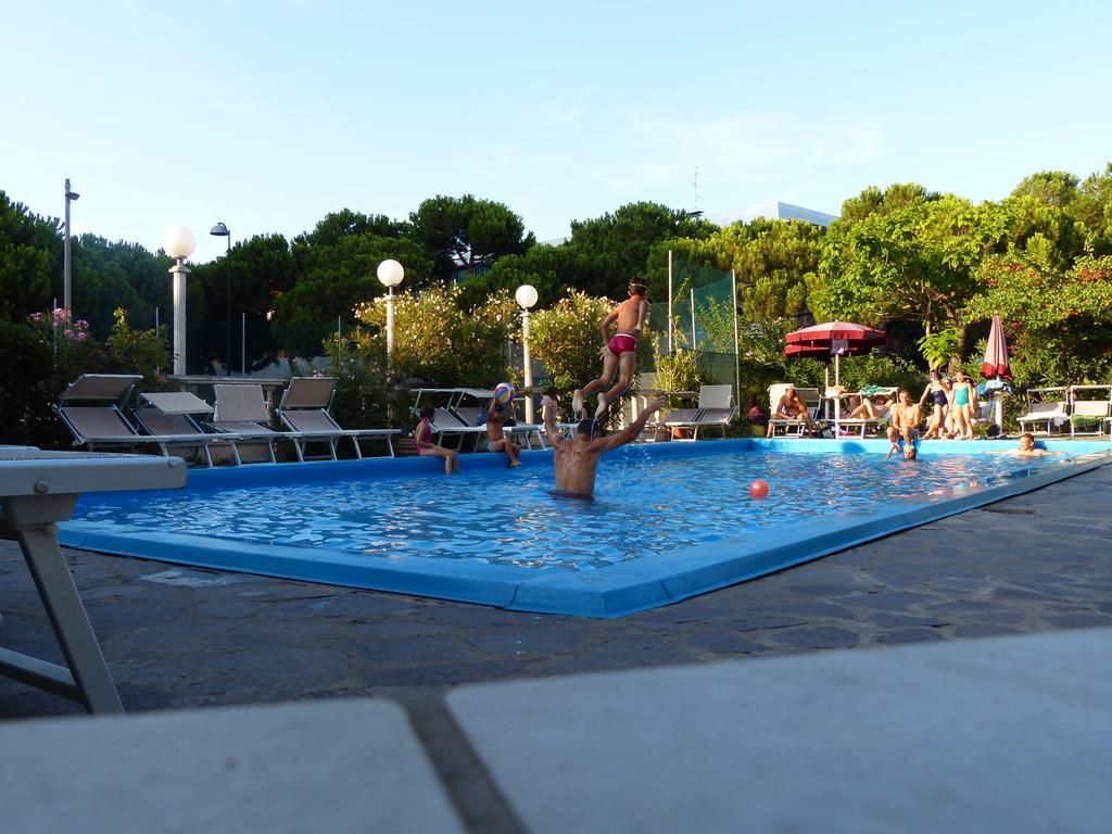 Hotel Franca Milano Marittima Exterior foto