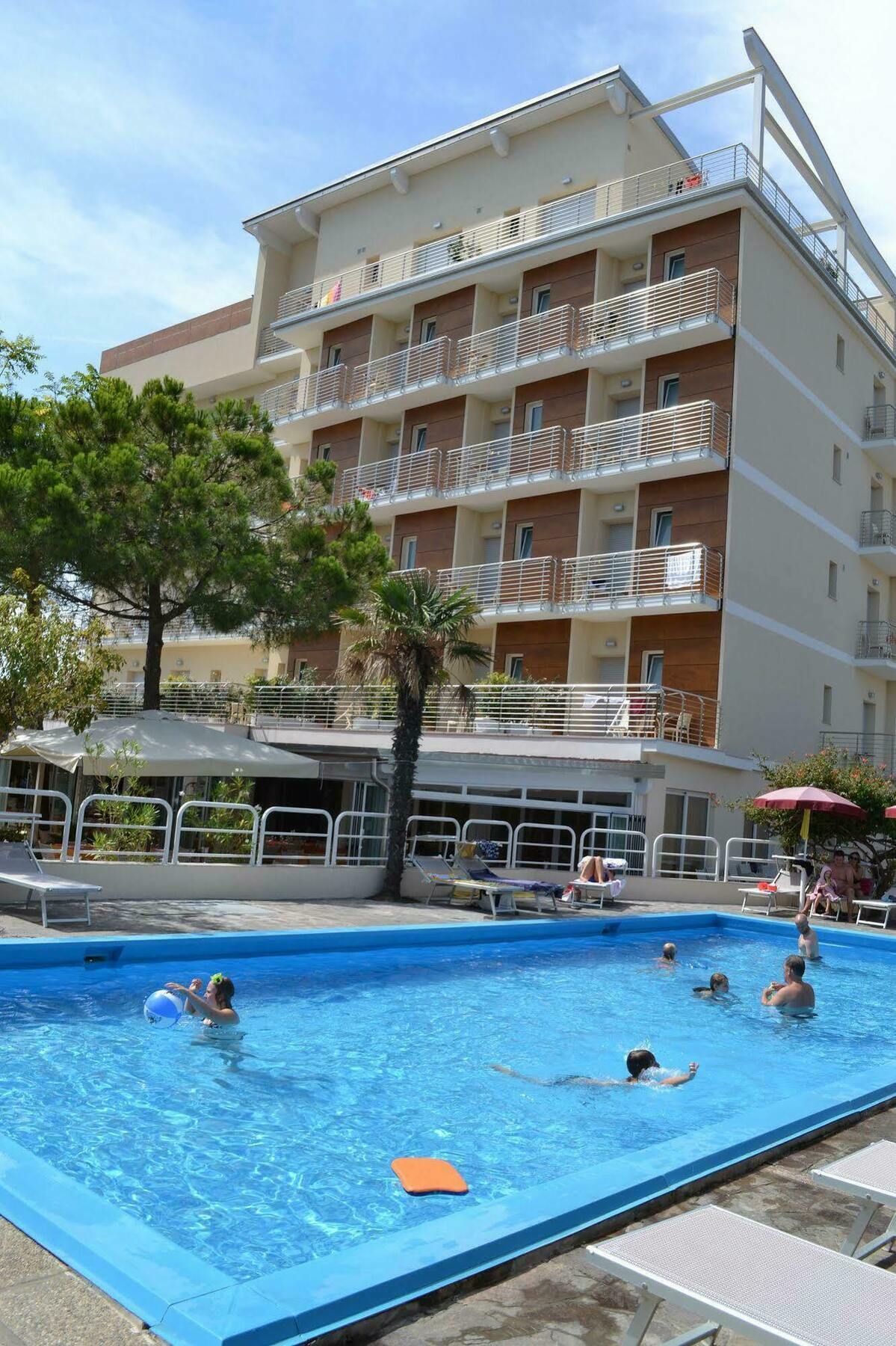 Hotel Franca Milano Marittima Exterior foto