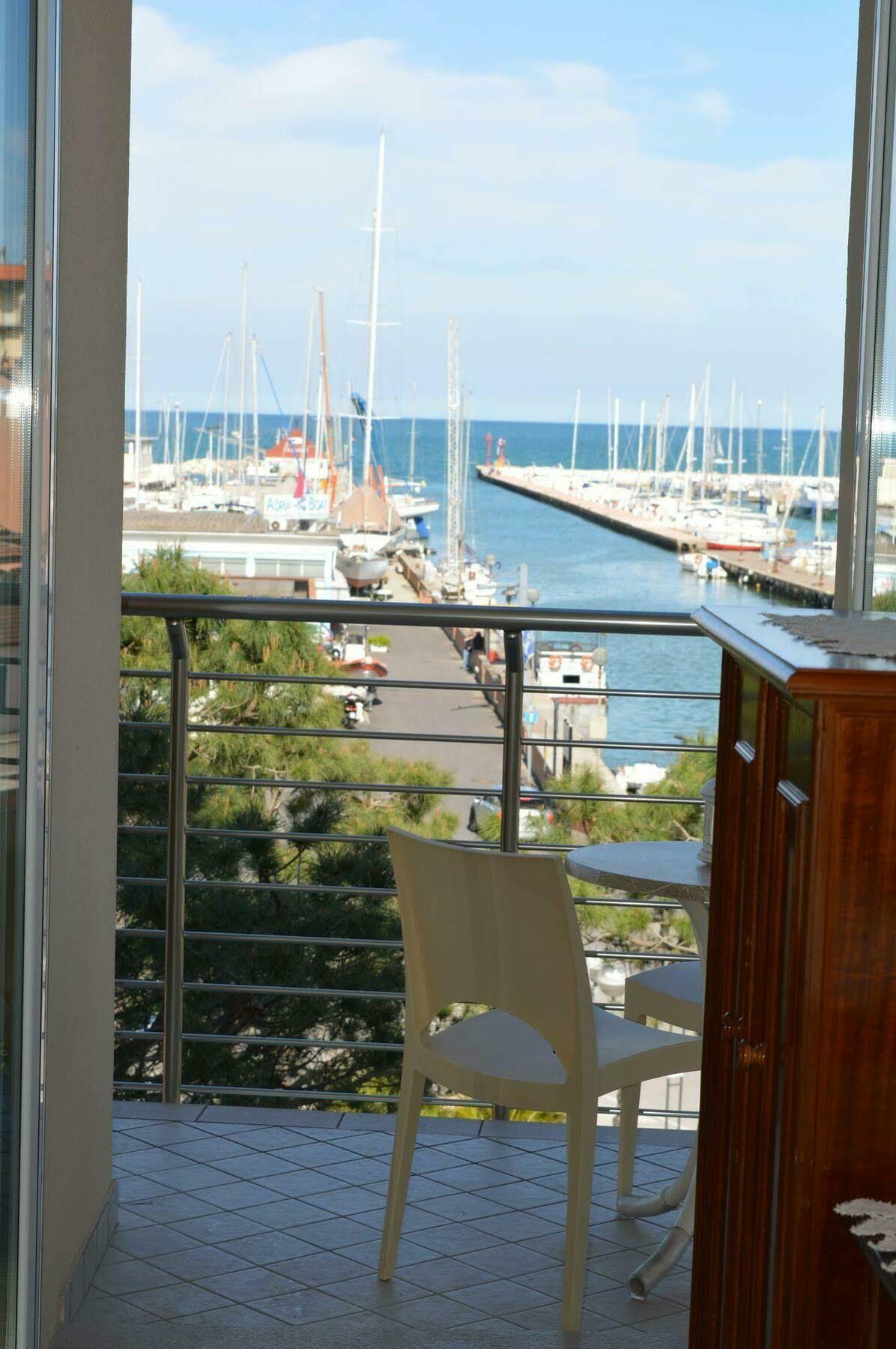 Hotel Franca Milano Marittima Exterior foto